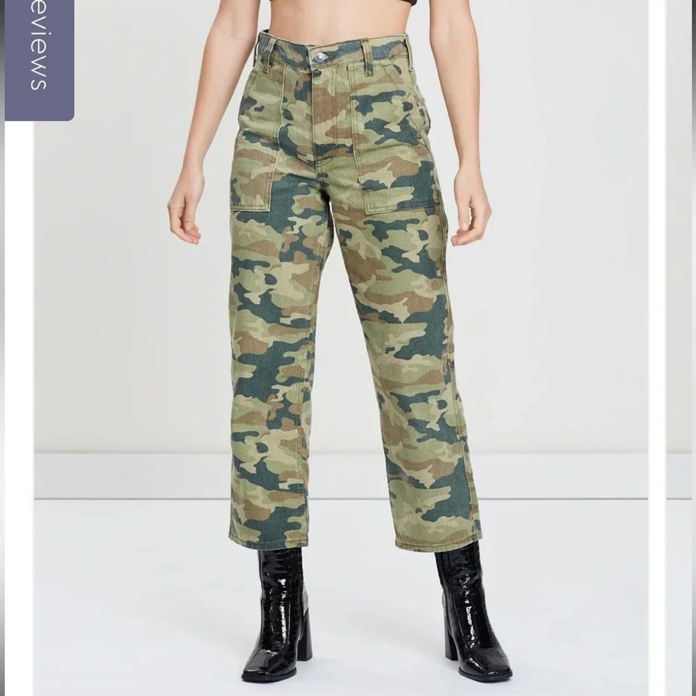 FREE PEOPLE: REMY CAMO CROPPED PANTS‎ Sz 27